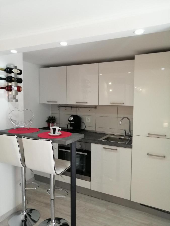 App Noel Apartment Lucija Exterior foto