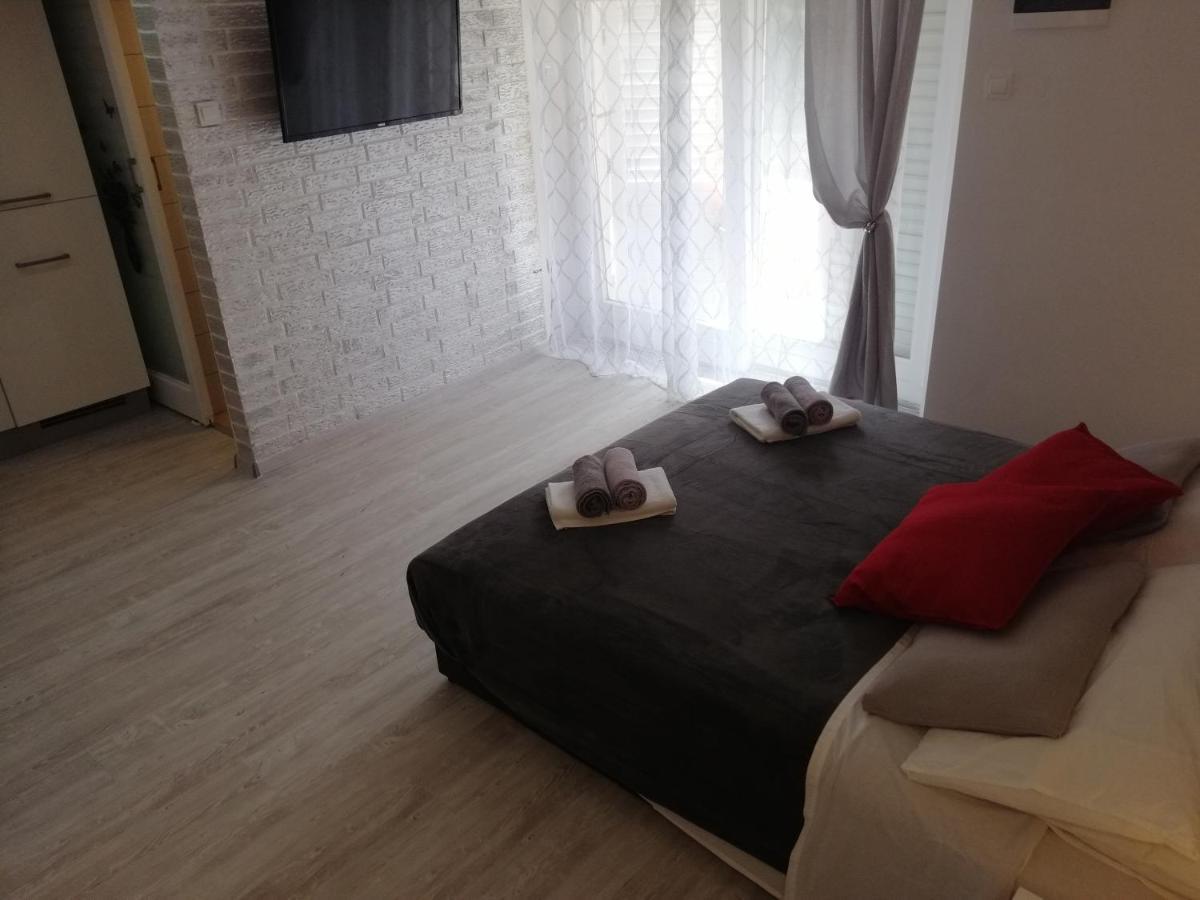 App Noel Apartment Lucija Exterior foto