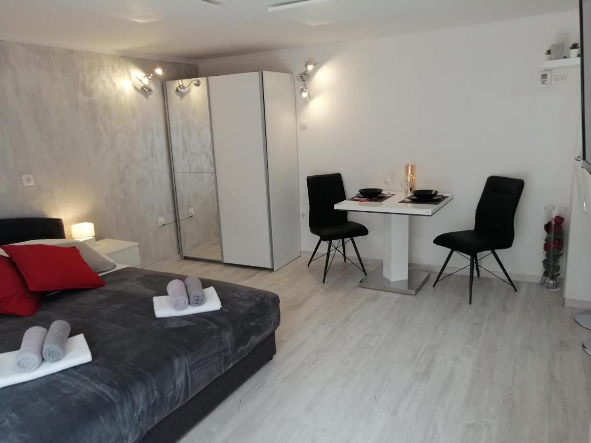 App Noel Apartment Lucija Exterior foto